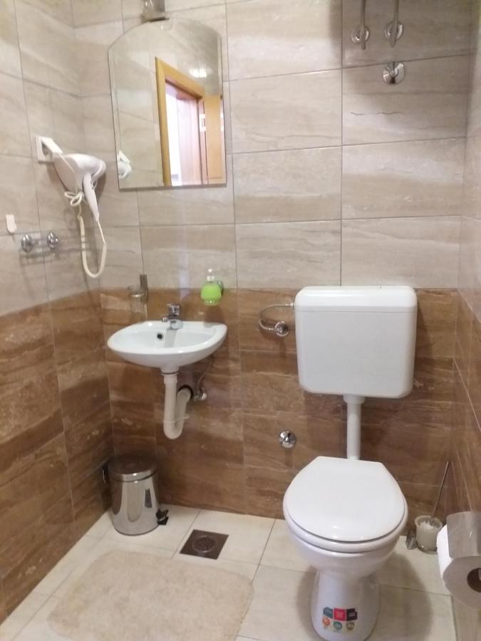 Sun City Apartments Τρέμπινιε Εξωτερικό φωτογραφία